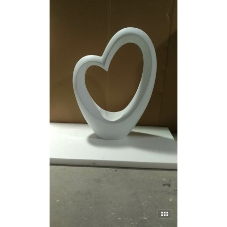 VASO A CUORE BIANCO SATINATO 74X26 H100CM